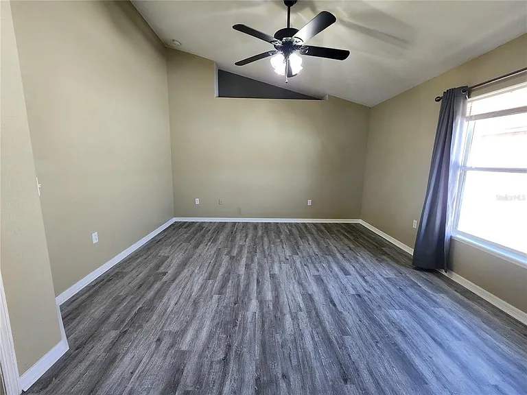 4017 Longworth Loop — Photo 12