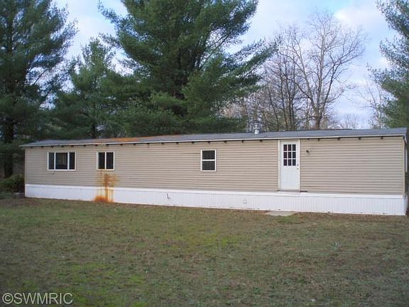 3rd image of 1767 Grant Dr