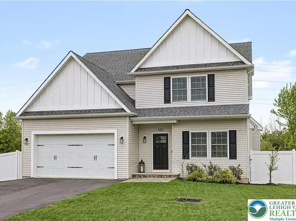 430 Freedom Ct, Easton, PA 18040