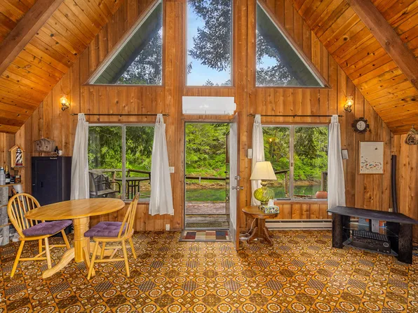 1844 Little Switzerland Rd, Tidewater, OR 97390