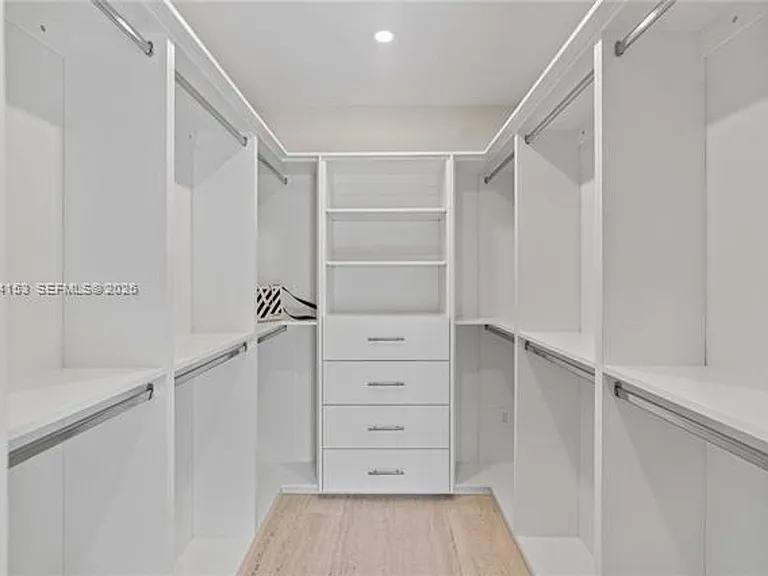 1345 SW 14th Ave #0 — Photo 23