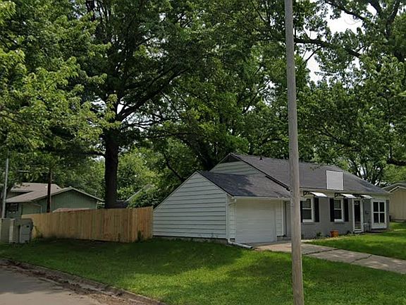 2nd image of 2800 SW Eveningside Dr