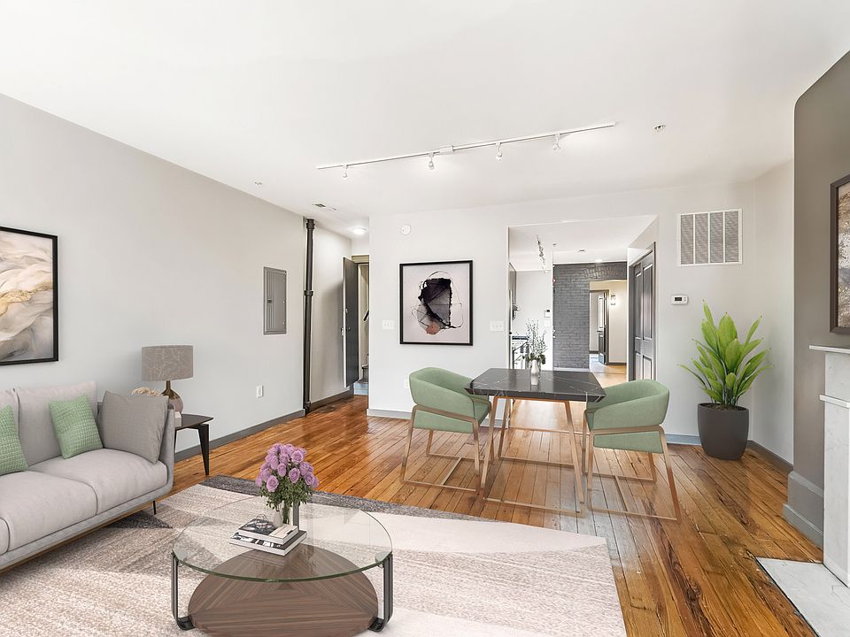 Living Room/ Dinning Room