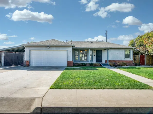 1707 E Metzler Dr, Sanger, CA 93657