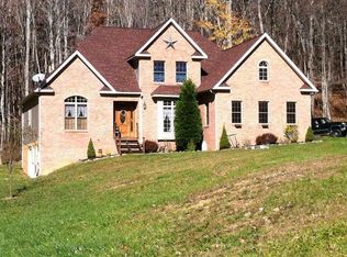 346 Memory Ln, Princeton, WV 24739
