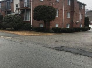 79 Central St APT 11, Waltham, MA 02453