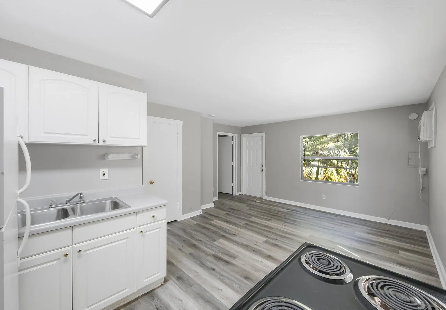 1 bed, 1.5 bath, $1,495 — Photo 1