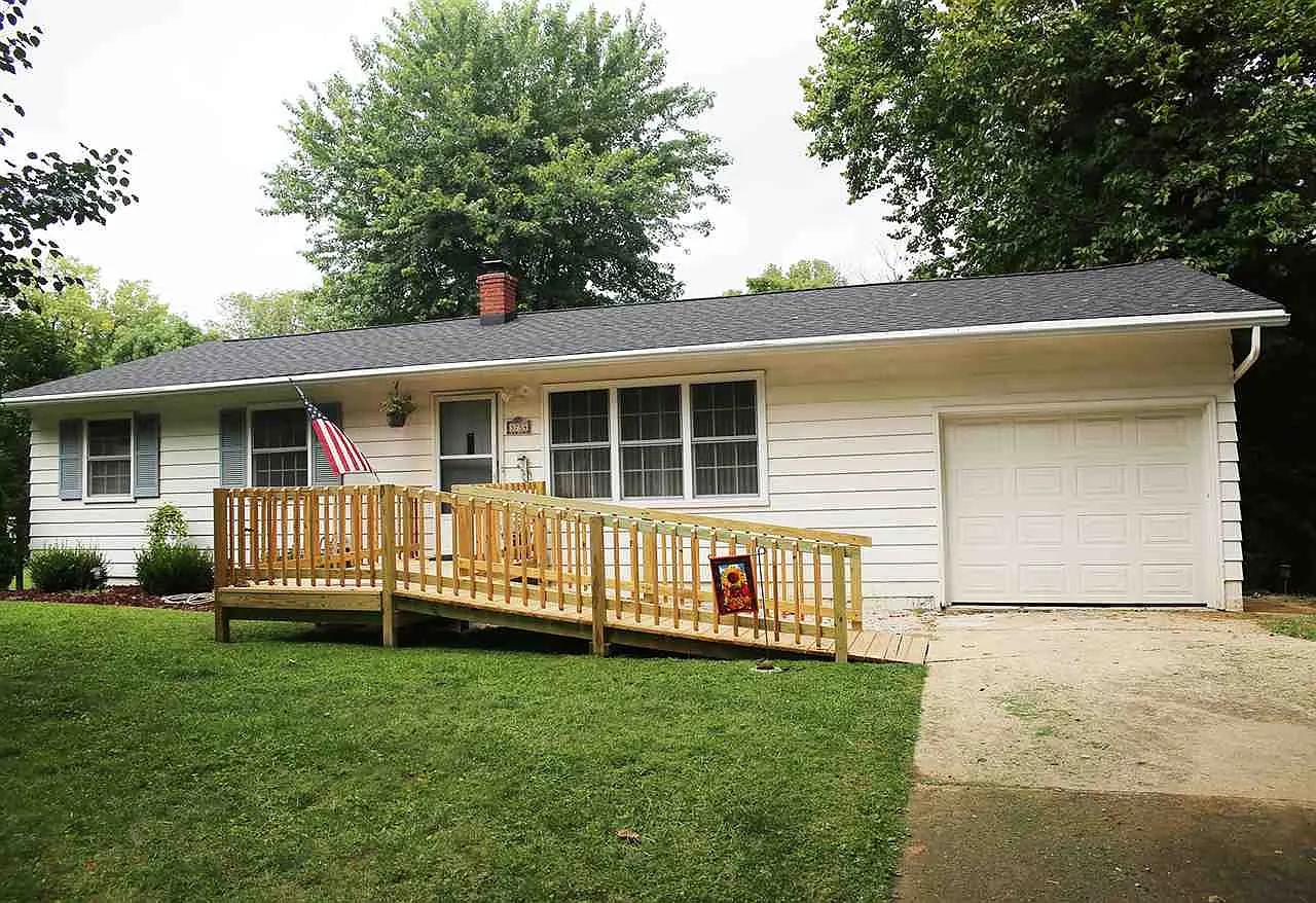 3754 W Maple Leaf Dr photo 1