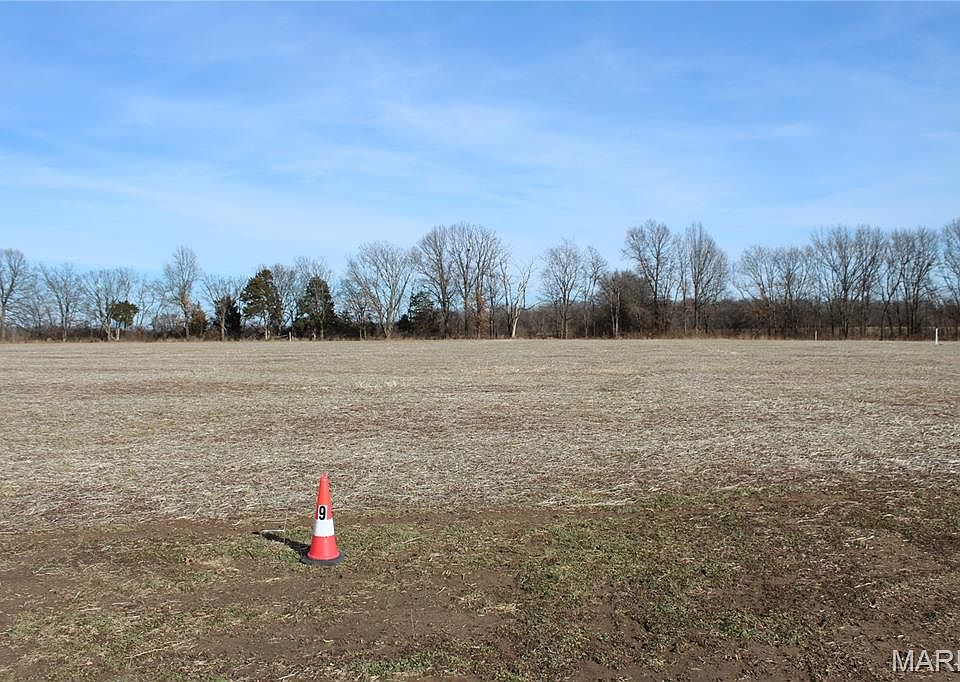 2nd image of 998 Josephville Rd Lot 4