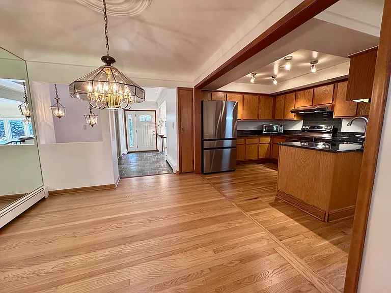 17 Avonwood Blvd — Photo 14