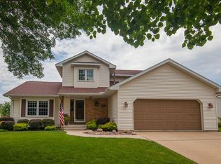 1810 Geode St, Marion, IA 52302