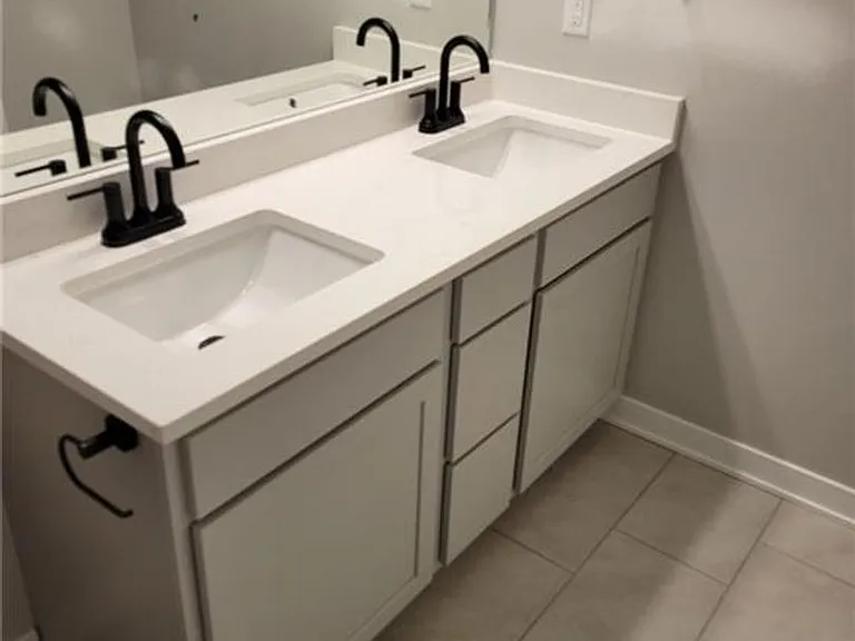 332 Marie Ave — Photo 10