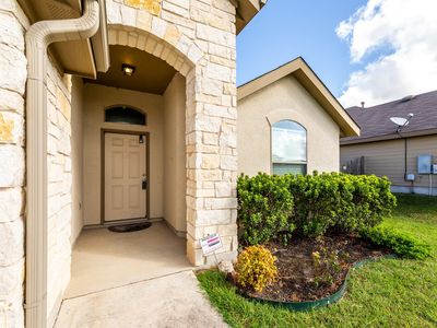 377 Dragon Ridge Rd, Buda, TX, 78610