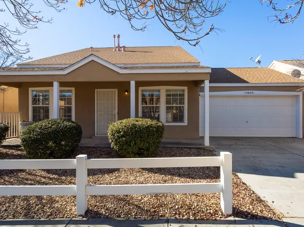 10609 Hatch Dr NW, Albuquerque, NM 87114