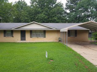 1669 Irwin Ave, Tunica, MS 38676