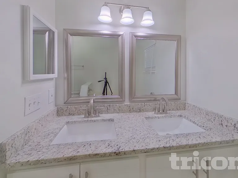 311 Ferrara Ct — Photo 11