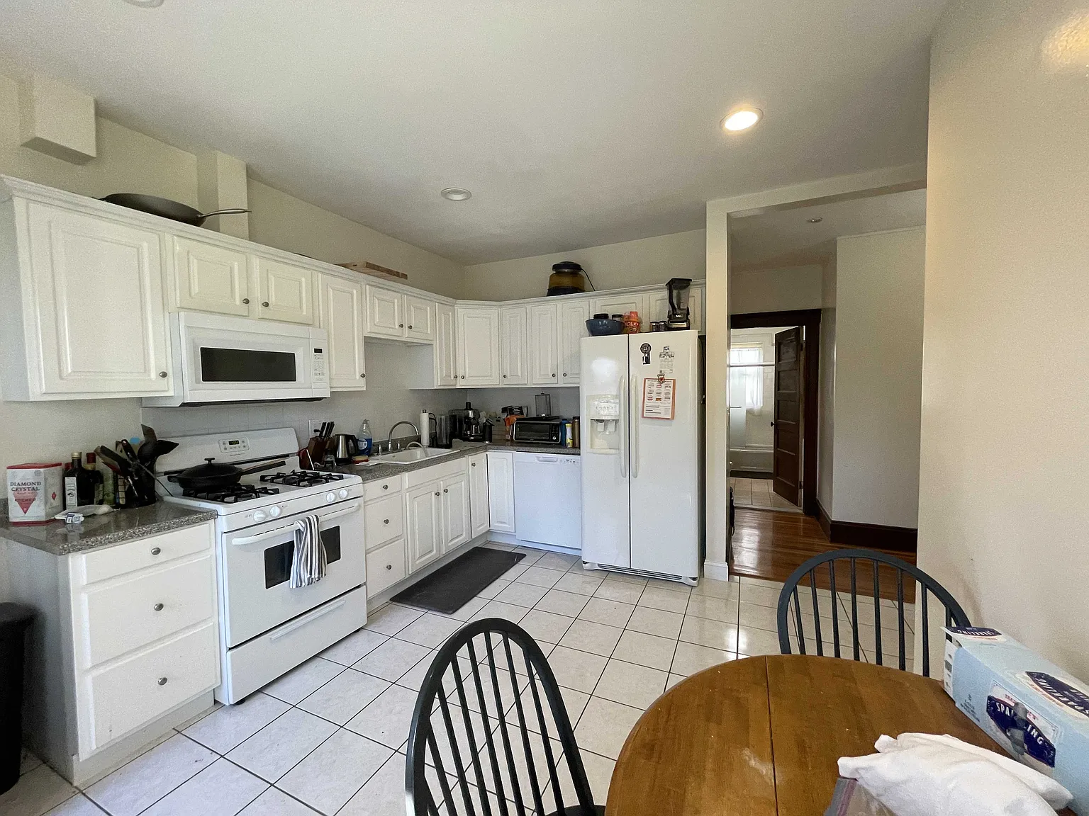 3 bed, $3,800 — Photo 2