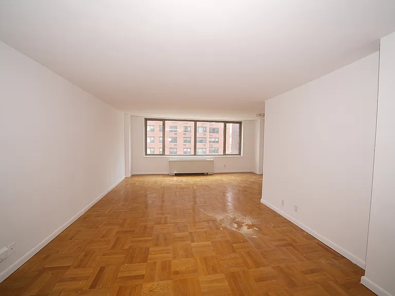 160 E 84th St #8H — Photo 5