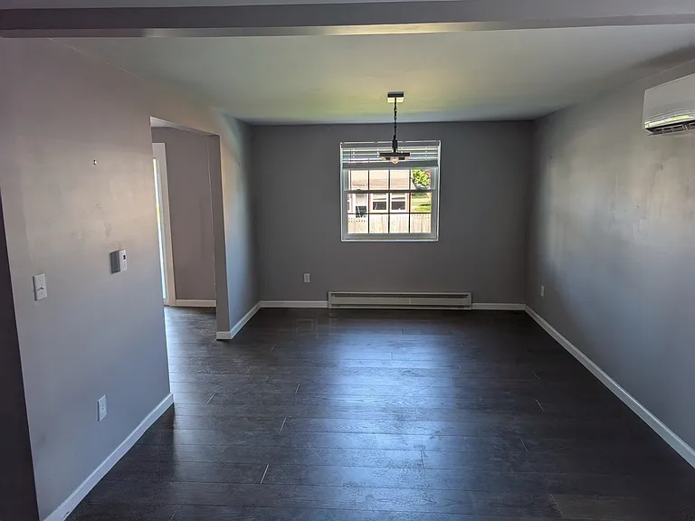 4571 Roundtree Rd — Photo 7