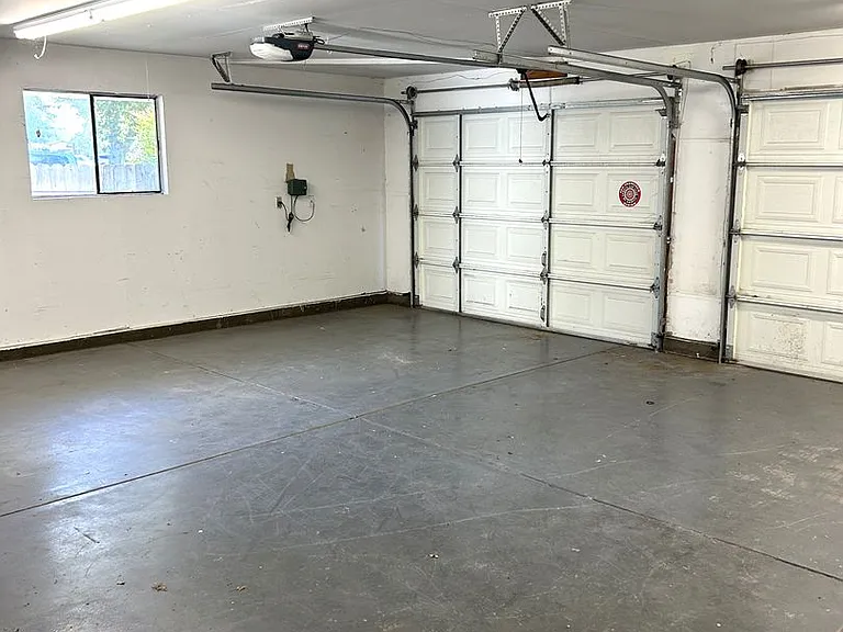 306 Autumn Gold Dr — Photo 11