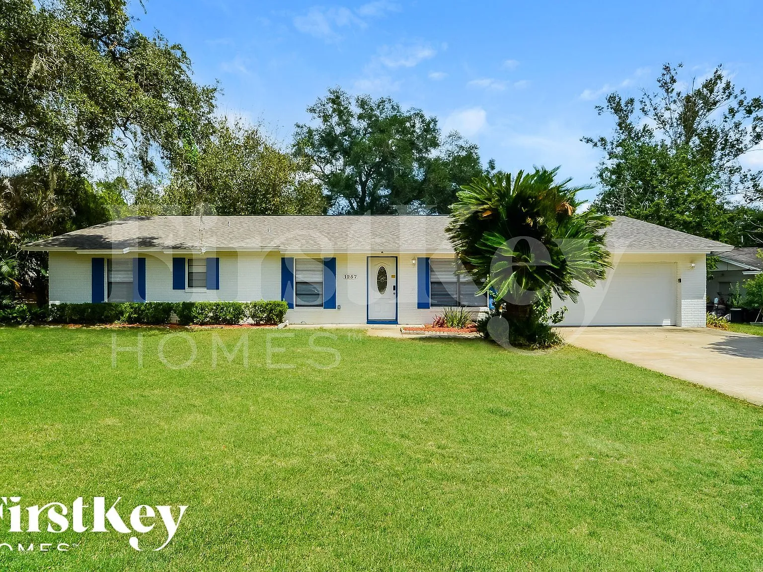 4 bed, 2.0 bath, 2420 sqft, $3,300 — Photo 1