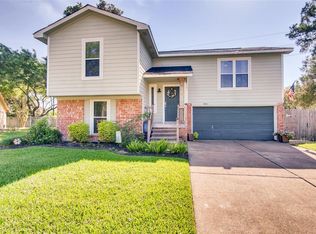 9811 Sugar Tree Ct, Houston, TX 77070