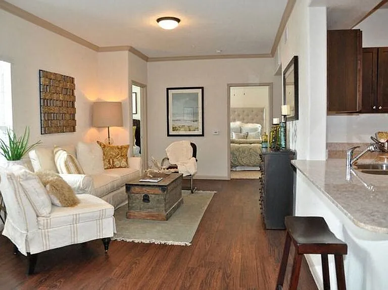 The Waterford at Summer Park — Photo 14