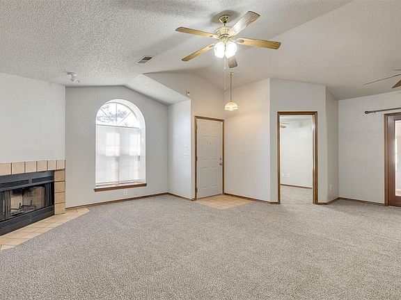 5th image of 2112 Lonnie Ln
