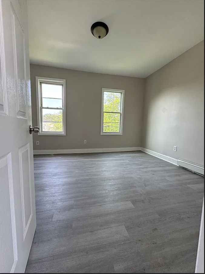 2 bed, 800 sqft, $2,050 — Photo 3