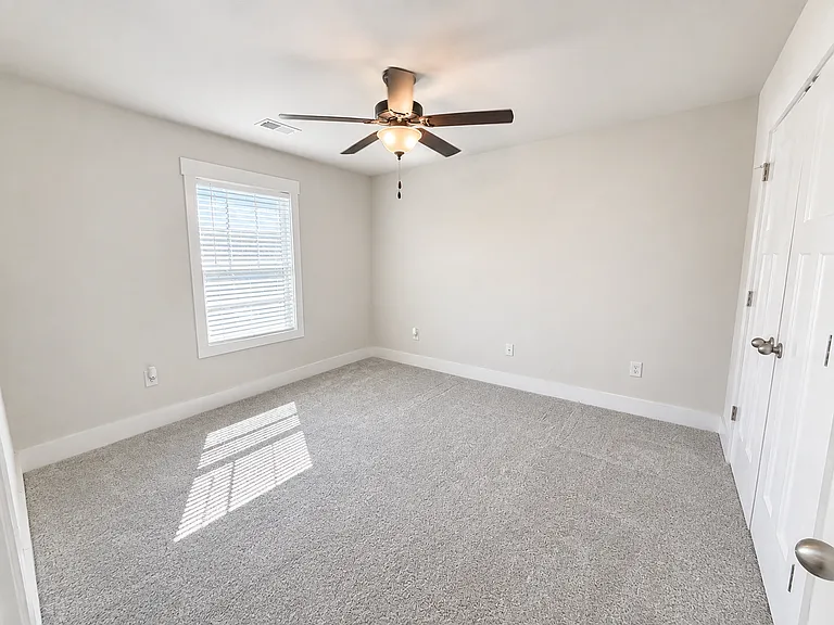 404 Cattail Hollow Way — Photo 27