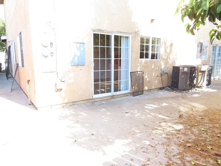 749 S Arizona Ave — Photo 12