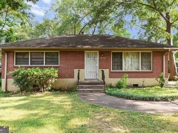 881 Birch St, Forest Park, GA 30297
