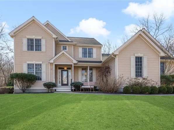47 Sylvan Ct N, Saunderstown, RI 02874