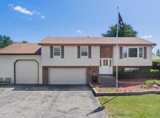 18433 S River Rd, Plainfield, IL 60586