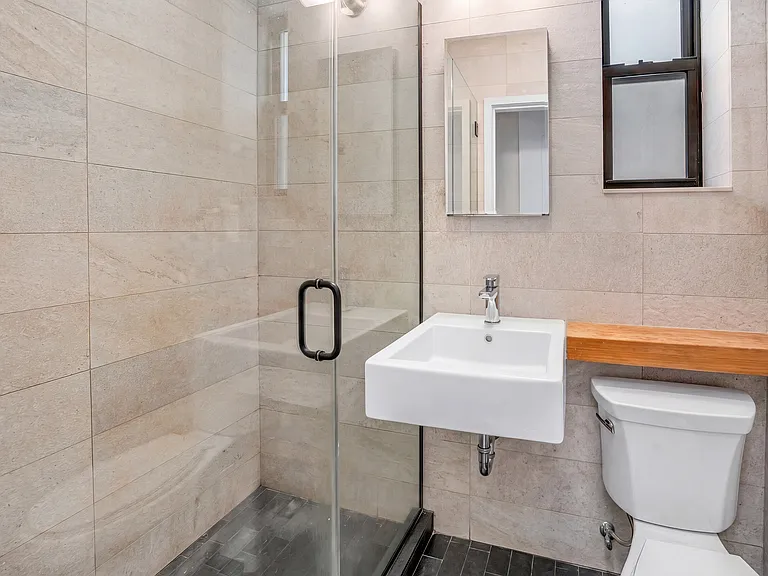 98 Suffolk St #3D — Photo 6