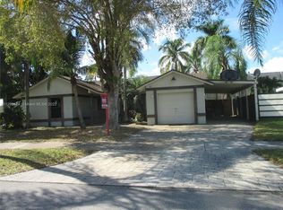 16602 SW 114th Ct, Miami, FL 33157