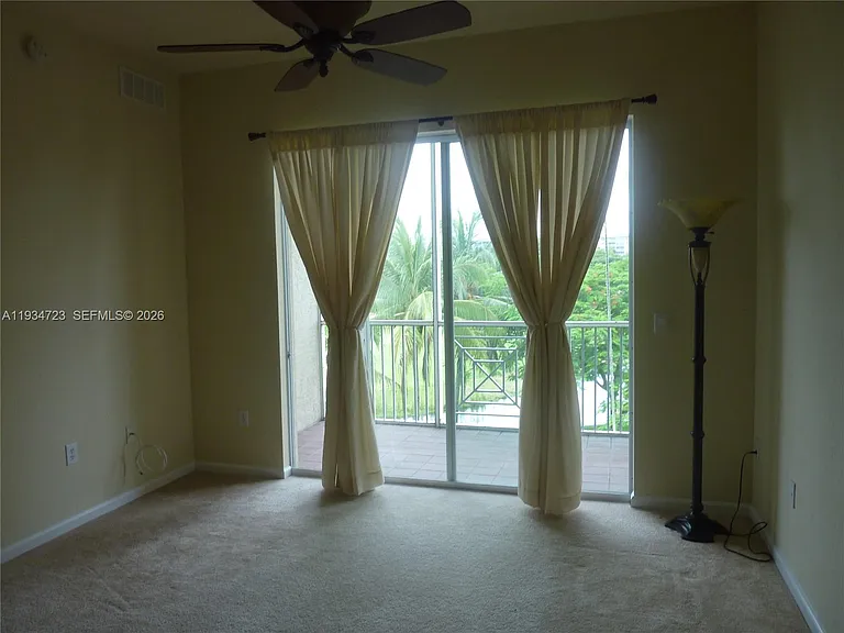 3500 Oaks Clubhouse Dr #308 — Photo 35