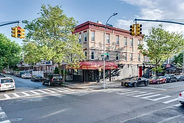 Rented by Imperial Property Advisers