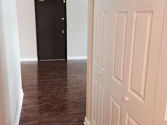2nd image of 6156 Knollwood Dr #36-202