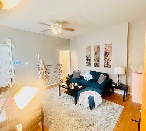 3rd image of 1811 W Montgomery Ave APT 1