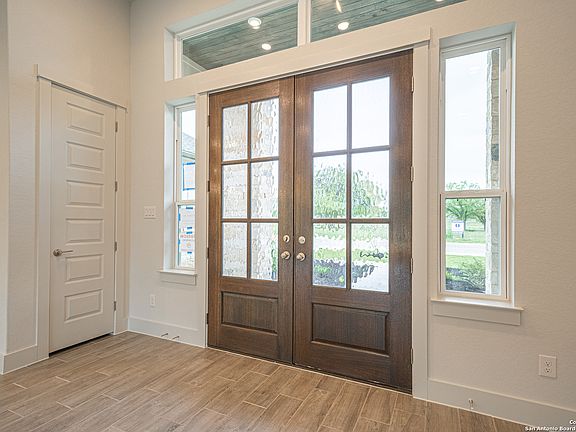 2nd image of 161 Janice Ave