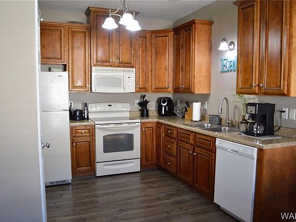 4th image of 13847 Highland Pointe Dr