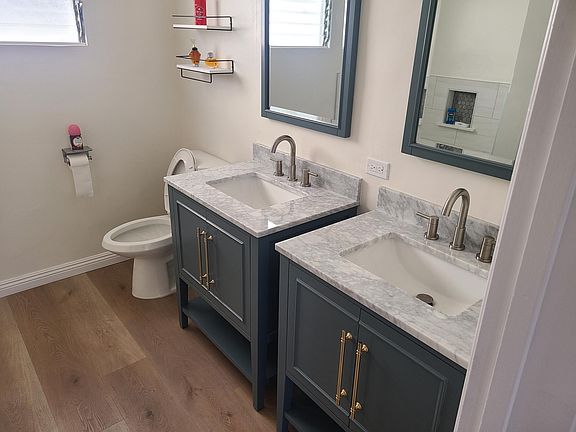 5th image of 10561 Missouri Ave APT 4
