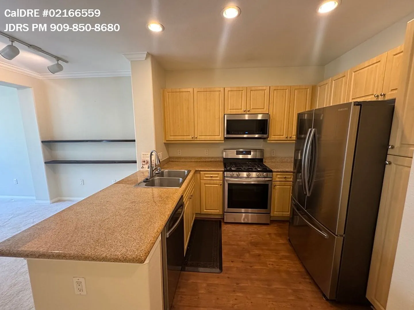 Irvine 1 Bedroom Condo — Photo 3