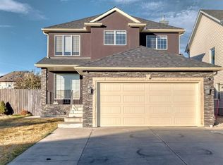 40 E Marthas Meadow Pl NE, Calgary, AB T3J 4H6