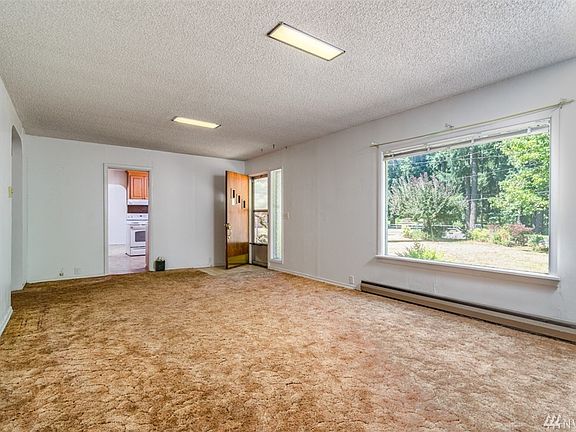 5th image of 6023 7th Ave SE
