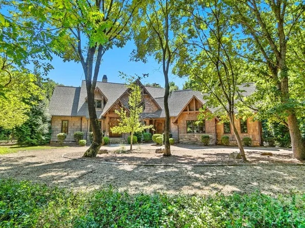 9208 Flying Eagle Ln, Charlotte, NC 28278