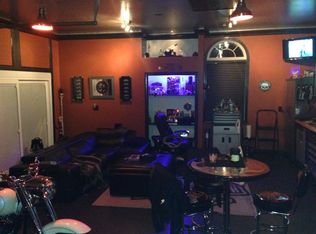 23153 Demick Ct, Brownstown, MI 48134