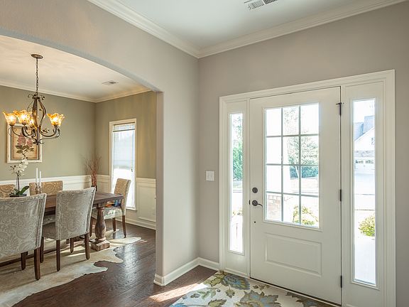 4th image of 7513 Hampstead Hall Dr