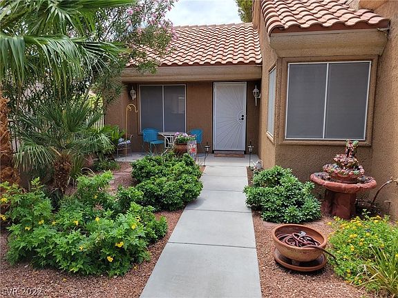 4th image of 8541 Willowrich Dr